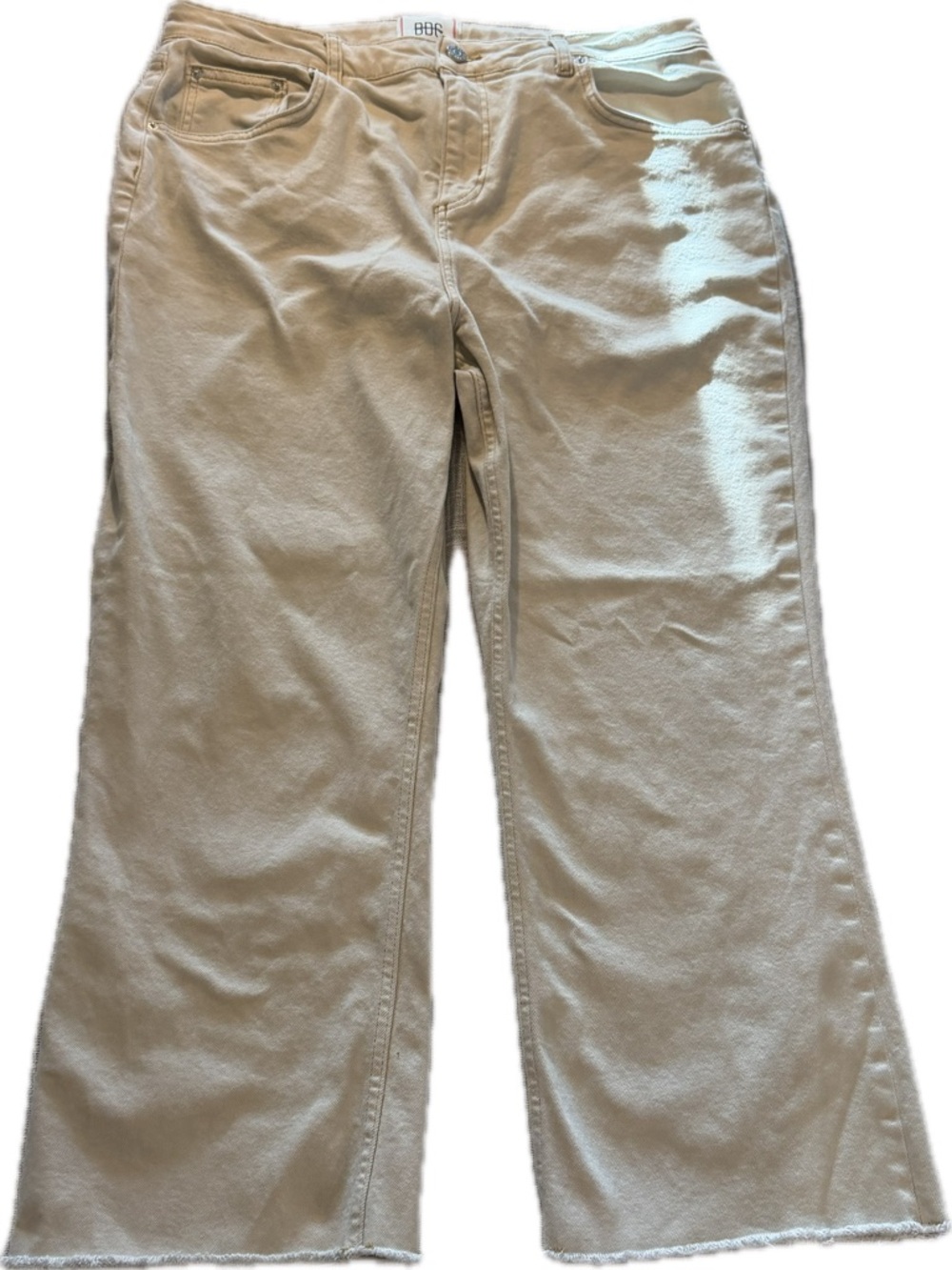 BDG Urban Outfitters Kylie Kick Flare Jeans Cream Raw Hem 33